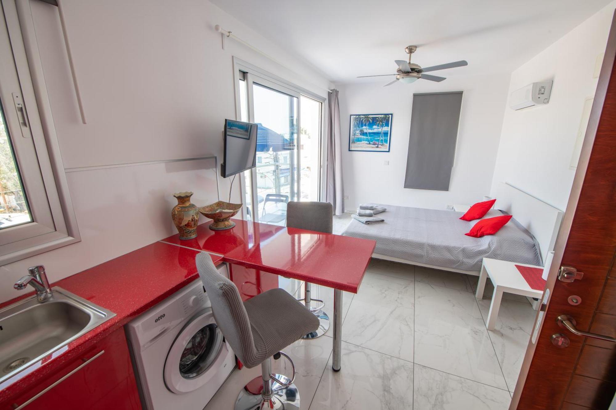 Dream- Downtown-Studios Paphos Exterior photo